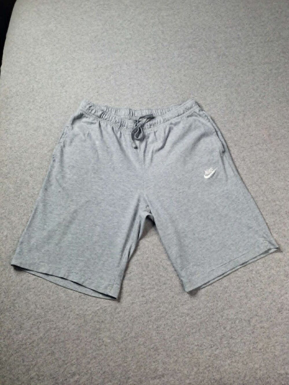 Nike Gray Athletic Shorts XL Knee Length Sweat Shorts